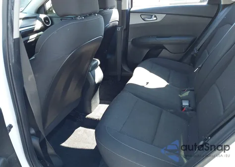 2019 Kia Forte Lxs z USA, uszkodzony, nr VIN 3KPF24AD0KE138029